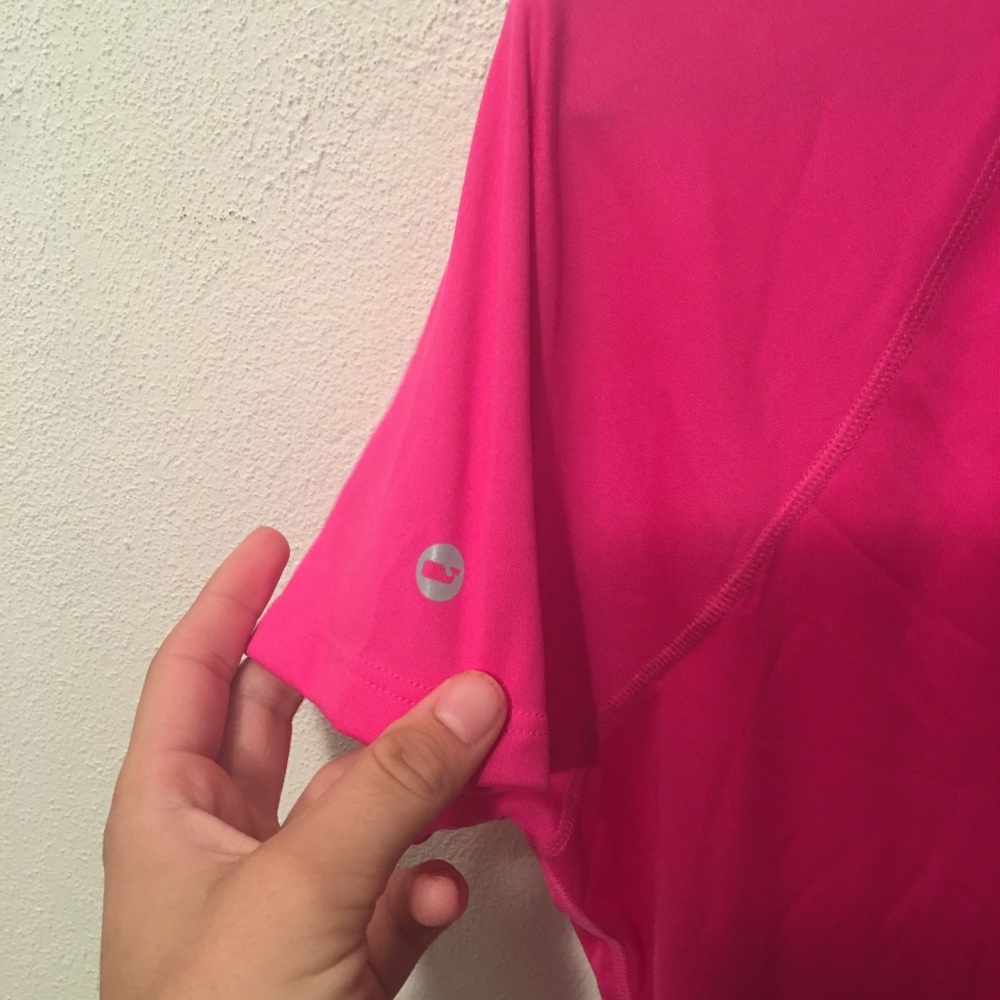 Vineyard Vines Performance Tee Small - image 3